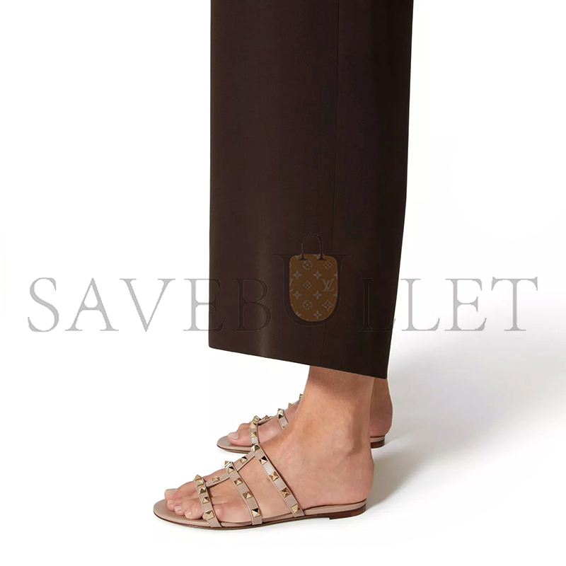 VALENTINO ROCKSTUD FLAT SLIDE SANDAL 5W2S0C49VOD_P45 VALENTINO ROCKSTUD FLAT SLIDE SANDAL 5W2S0C49VOD_P45