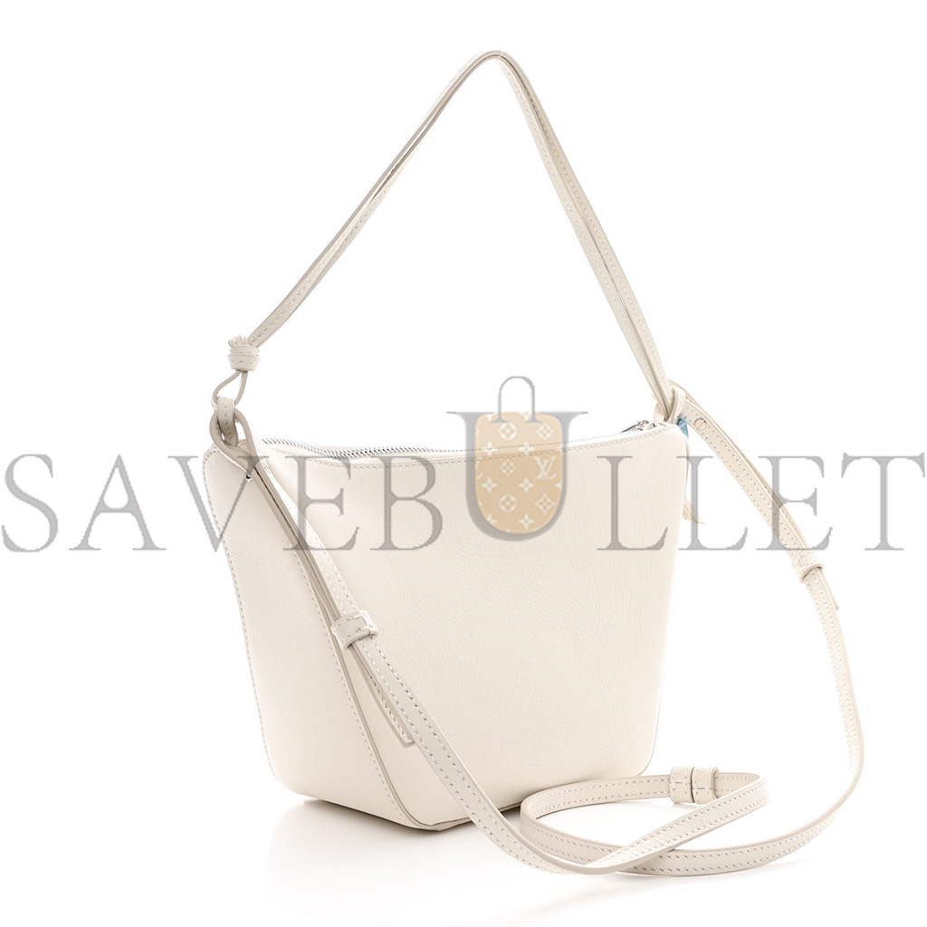LOEWE CALFSKIN MINI HAMMOCK HOBO SOFT WHITE (17*15*10cm) LOEWE CALFSKIN MINI HAMMOCK HOBO SOFT WHITE (17*15*10cm)